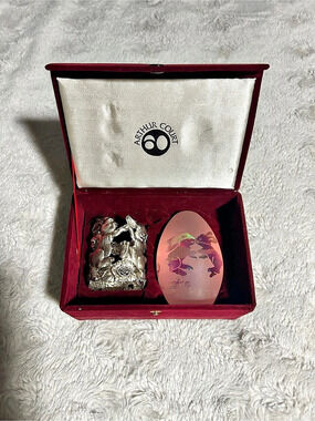 Arthur Court 1997 signed egg sculpture set Pink & Silver